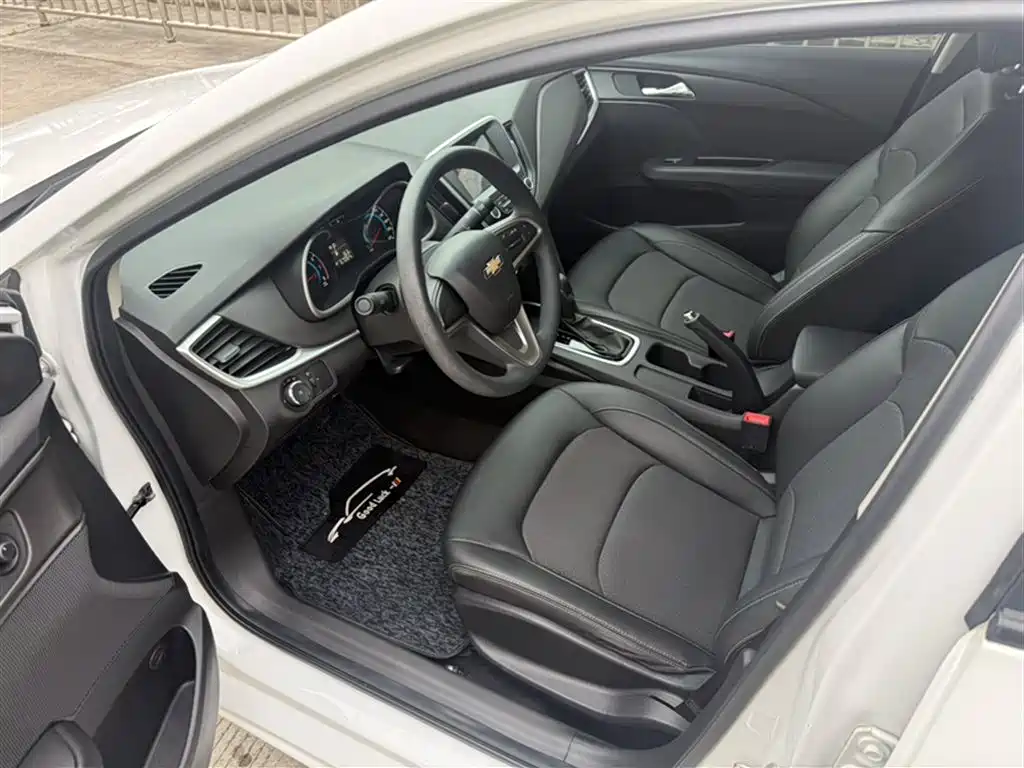 Chevrolet Cavalier 2019 320 Automatic Joy Edition фото 7