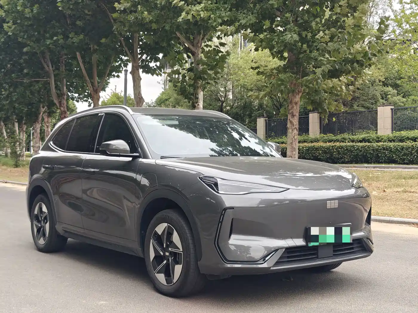 Photo 3 - Geely Galaxy Galaxy E5