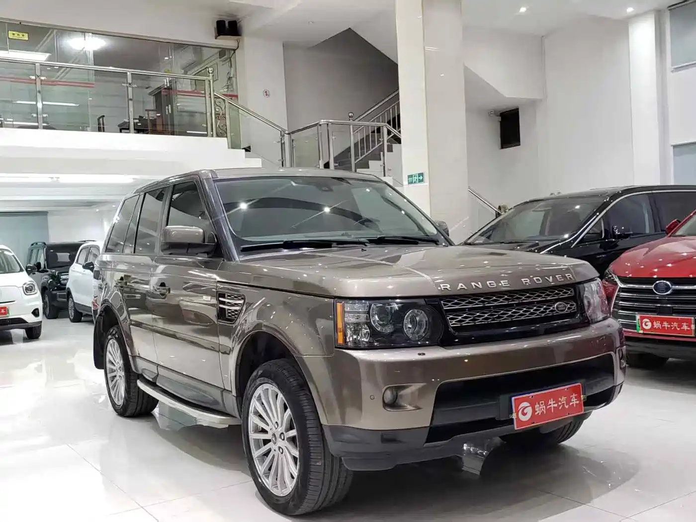 Land Rover Range Rover Sport 2013 3.0 TDV6 Diesel фото 3