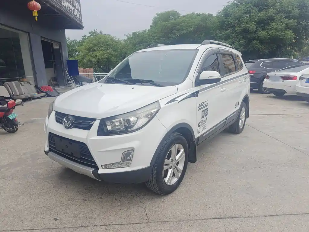 BAIC Huansu S3 2015 2014 1.5L Comfort (China IV)