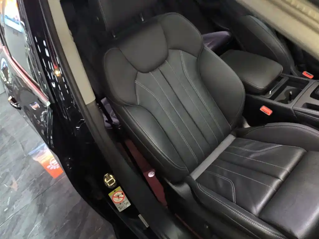 Audi Q5L 2022 40T Luxury Dynamic фото 25