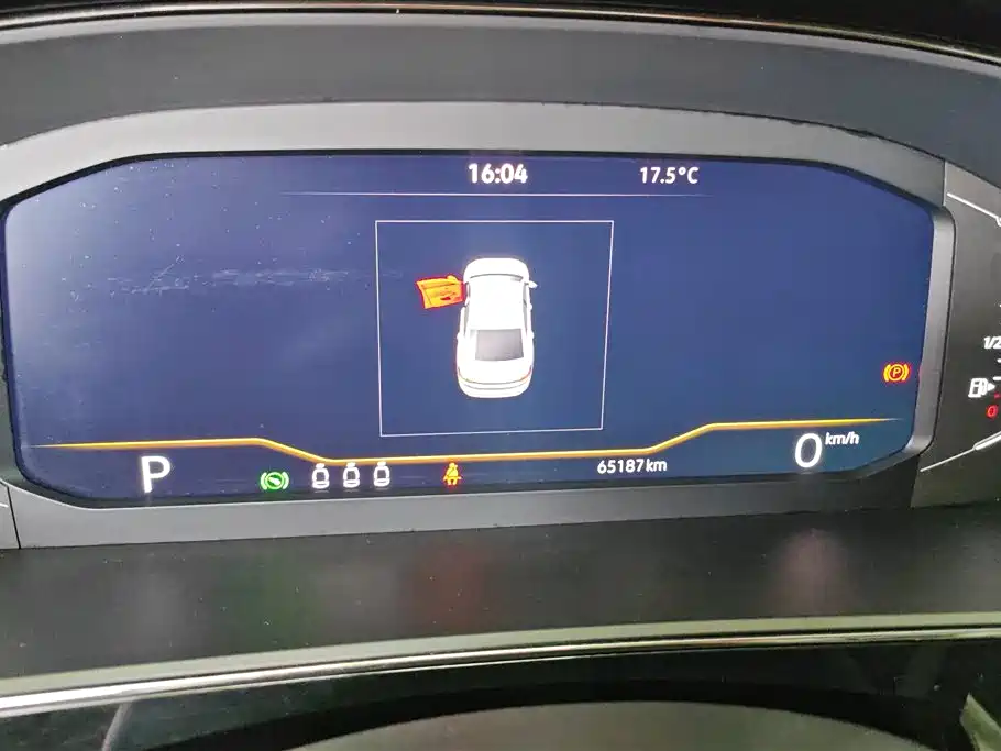 Volkswagen Passat 2022 330TSI Elite Edition фото 14
