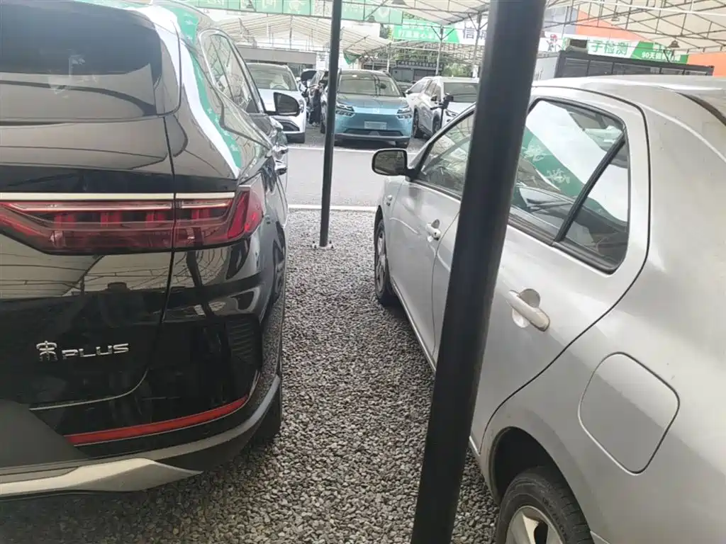 BYD Song PLUS PHEV 2021 DM-i 110KM Flagship фото 8