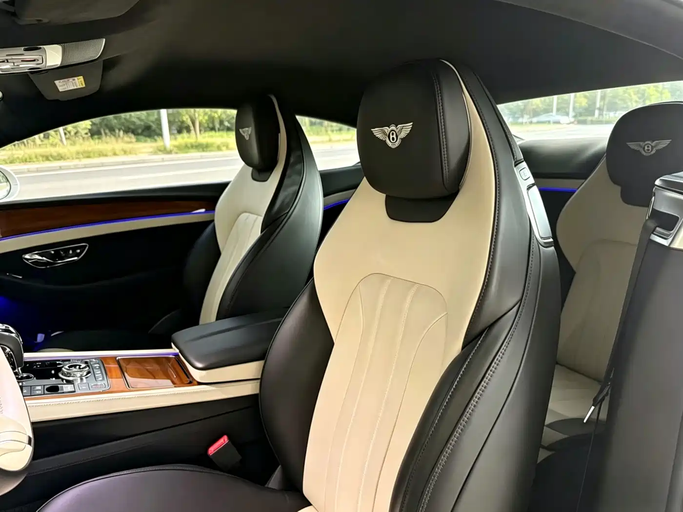 Bentley Continental 2020 4.0T GT V8 фото 4