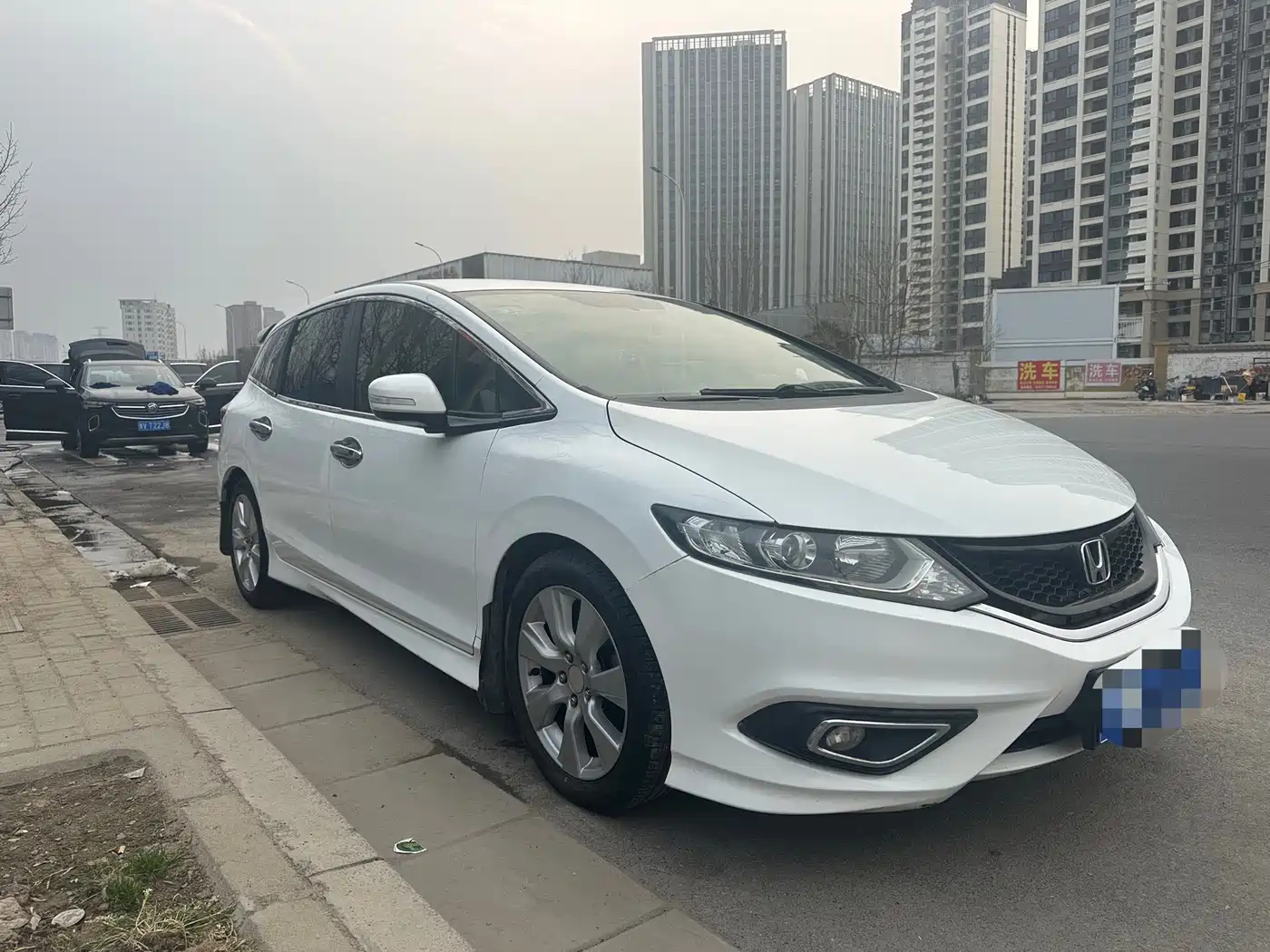 Honda Jade 2014 2013 1.8L Automatic Comfort Edition 5-seater