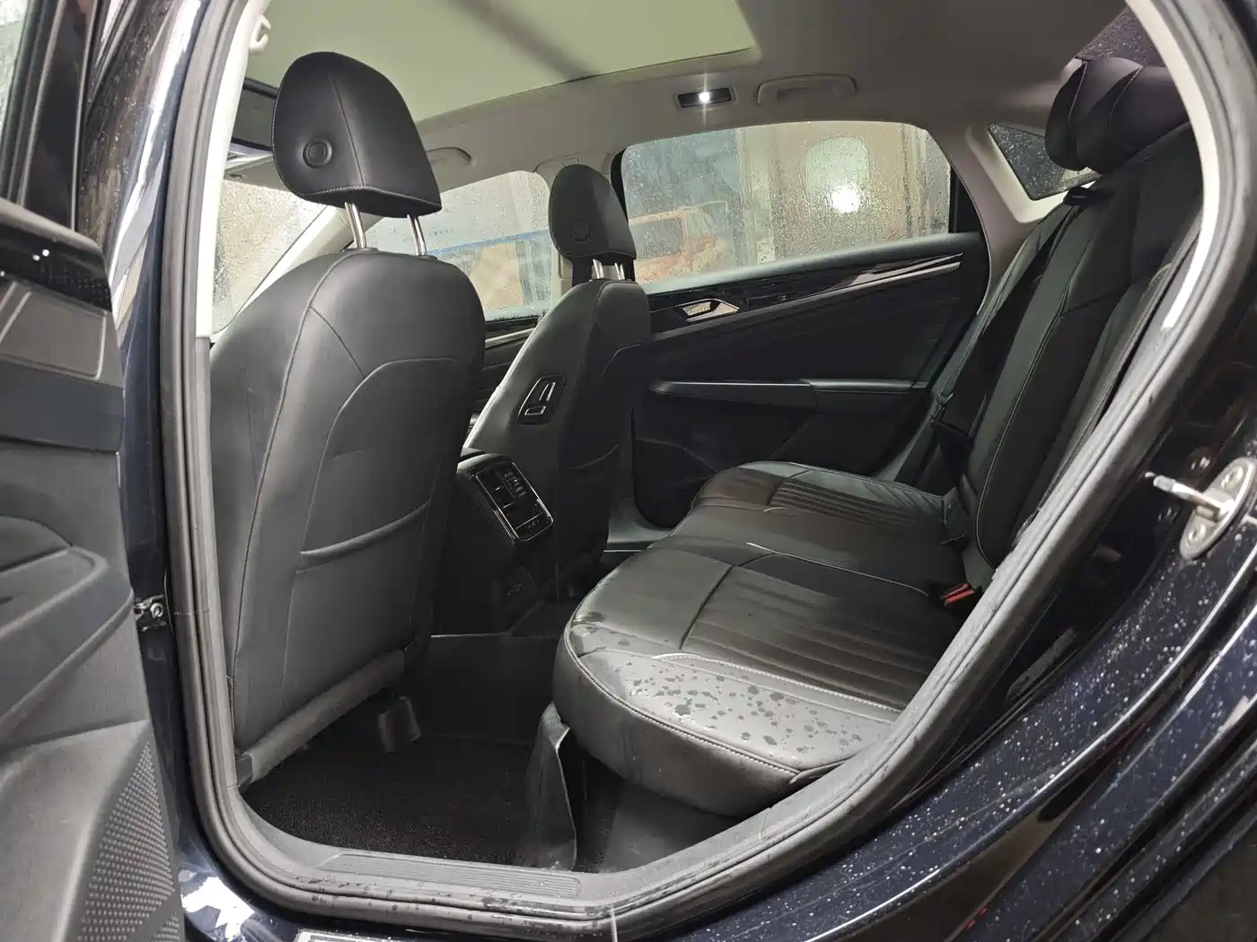 Volkswagen Passat 2023 Facelift 330TSI Elite Edition фото 9