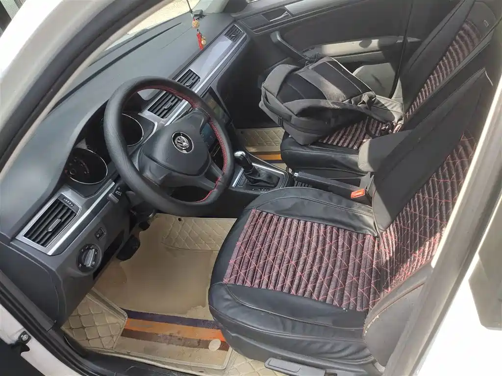 Volkswagen Bora 2018 1.5L Automatic Fashion фото 15