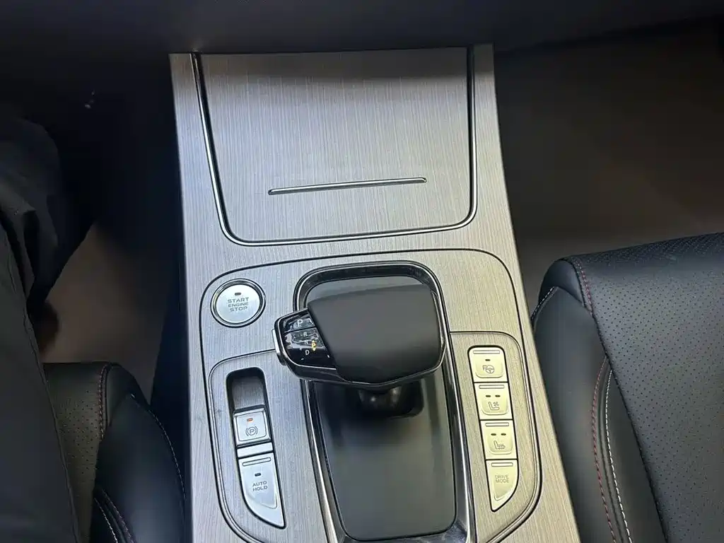 Changan Oshan X7 2021 2021 1.5T Face Recognition Full-Auto Parking Space Leisure Edition