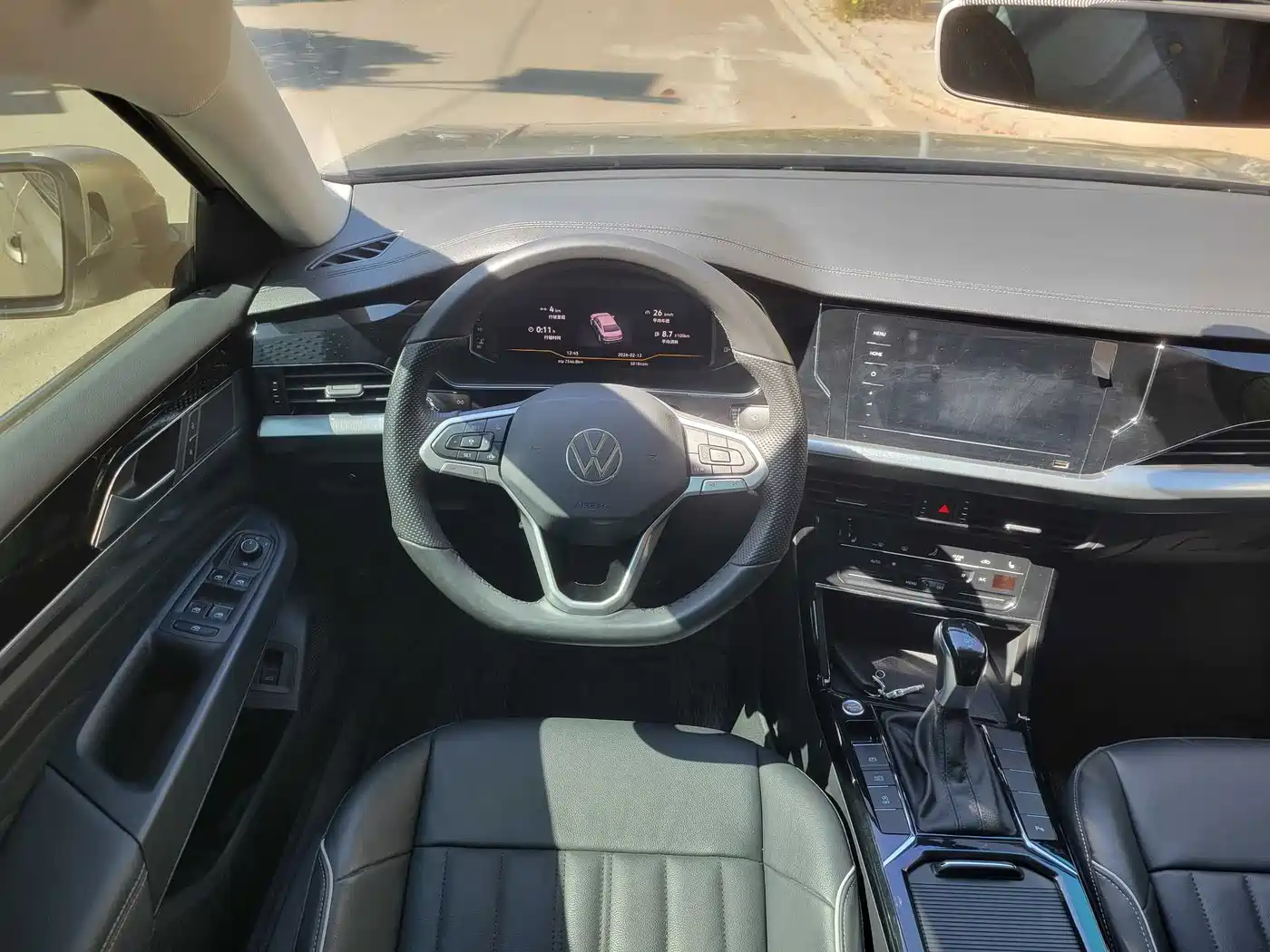 Volkswagen Passat 2022 330TSI Starlight Elite Edition фото 11