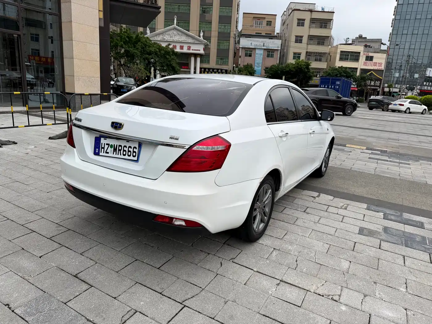 GEELY AUTOMOBILE EMGRAND
