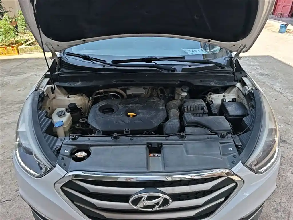 Hyundai Beijing Hyundai ix35 2015 2.0L Automatic 2WD Smart Type China IV фото 20