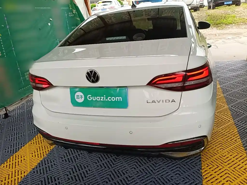 Volkswagen Lavida 2024 Model 1.5L Automatic Starlight 5 Million Edition фото 6