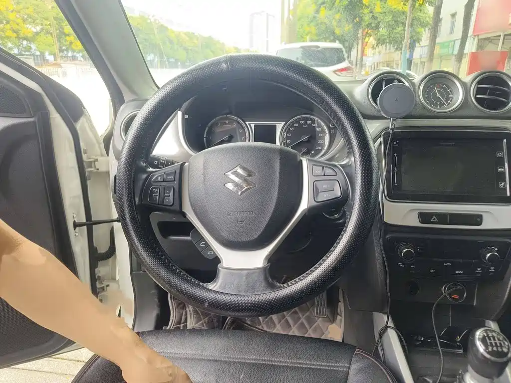 Suzuki Vitara 2016 2016 1.4T Manual 2WD Luxury Model