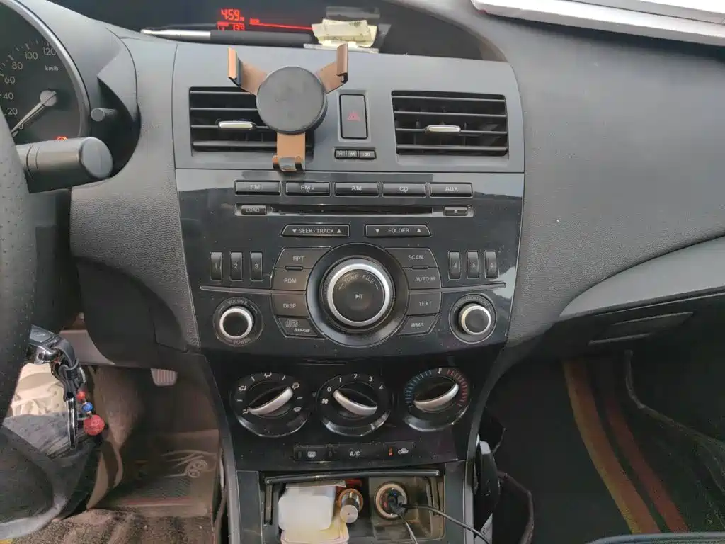 Фото 6 - Mazda Mazda3 Axela
