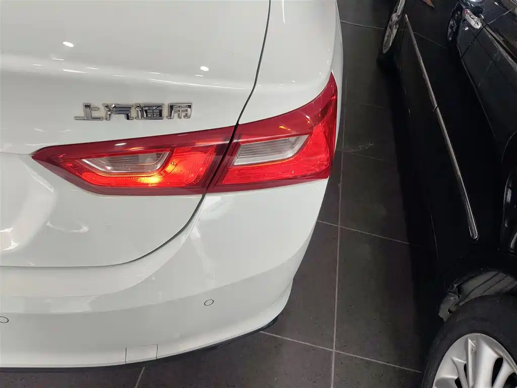 Chevrolet Malibu XL 2018 530T Auto RuiXiang Edition фото 22
