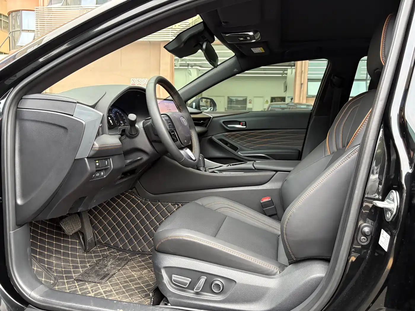Toyota Avalon фото 7