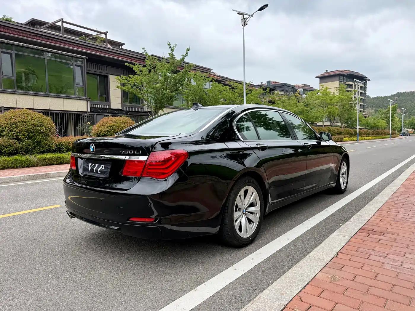 BMW 7 Series 2011 730Li Elegance фото 4