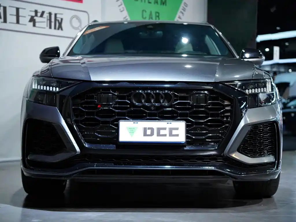 Photo 53 - Audi RS Q8