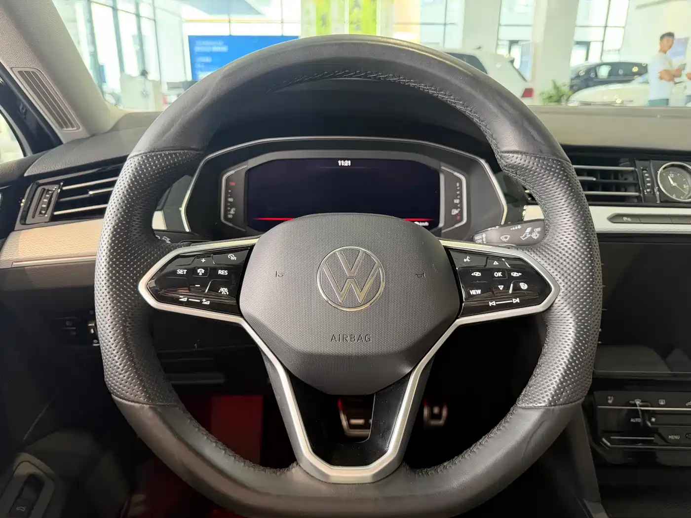 Volkswagen Magotan 2024 2 Million Units Public Sharing Edition 330TSI DSG Luxury фото 10