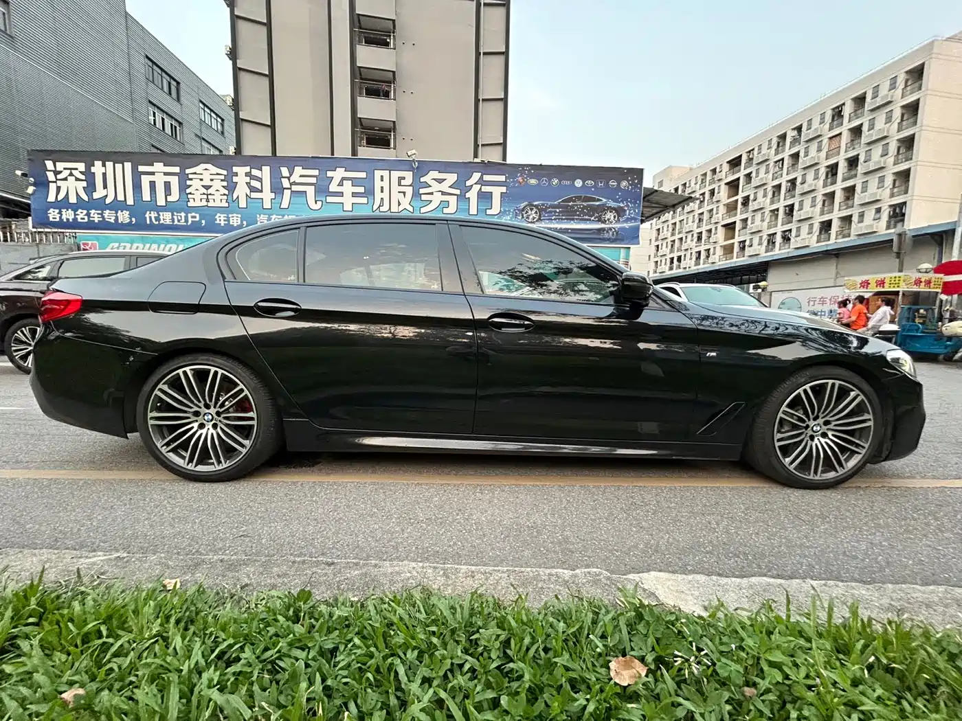 BMW 5 Series 2019 530Li Leading M Sport Package фото 7