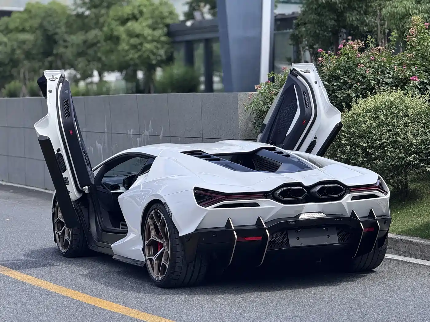 Lamborghini Revuelto 2025 2023 6.5L PHEV Standard