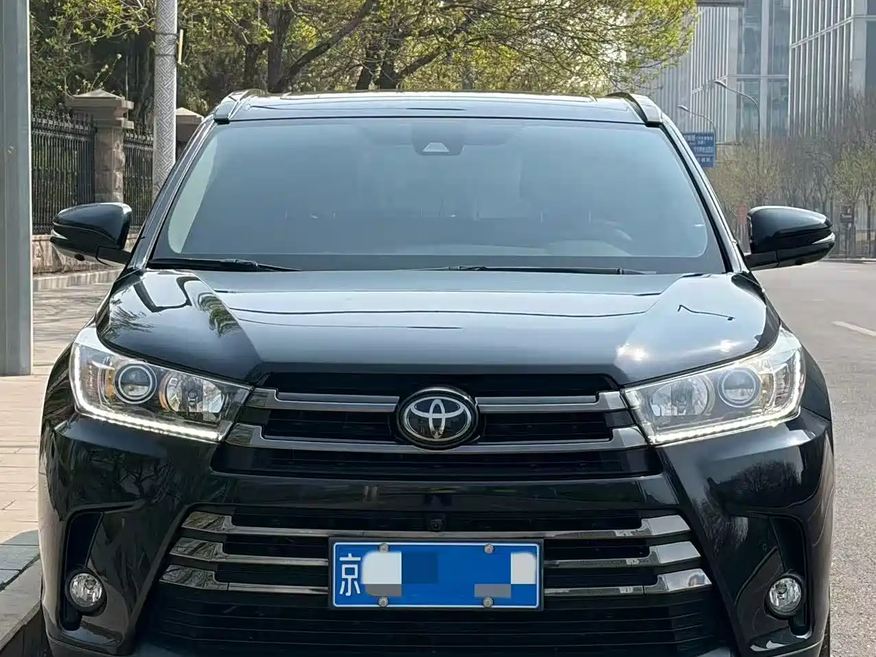 TOYOTA HIGHLANDER