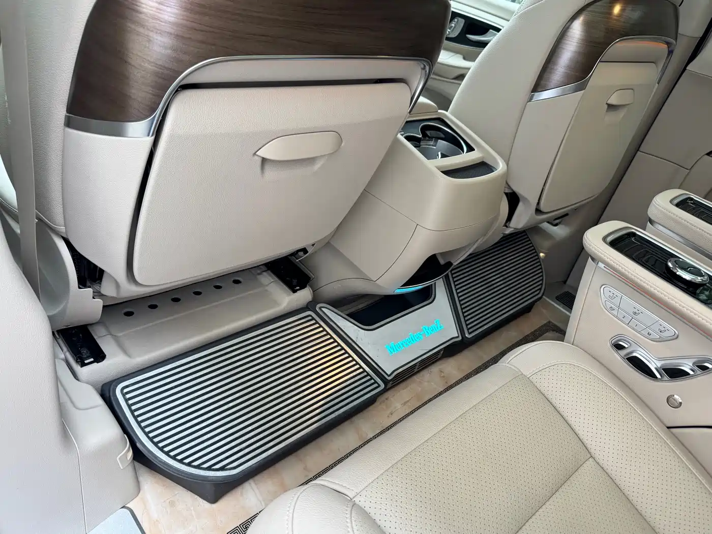 Mercedes-Benz V-Class 2024 2022 V 260 Prestige Edition