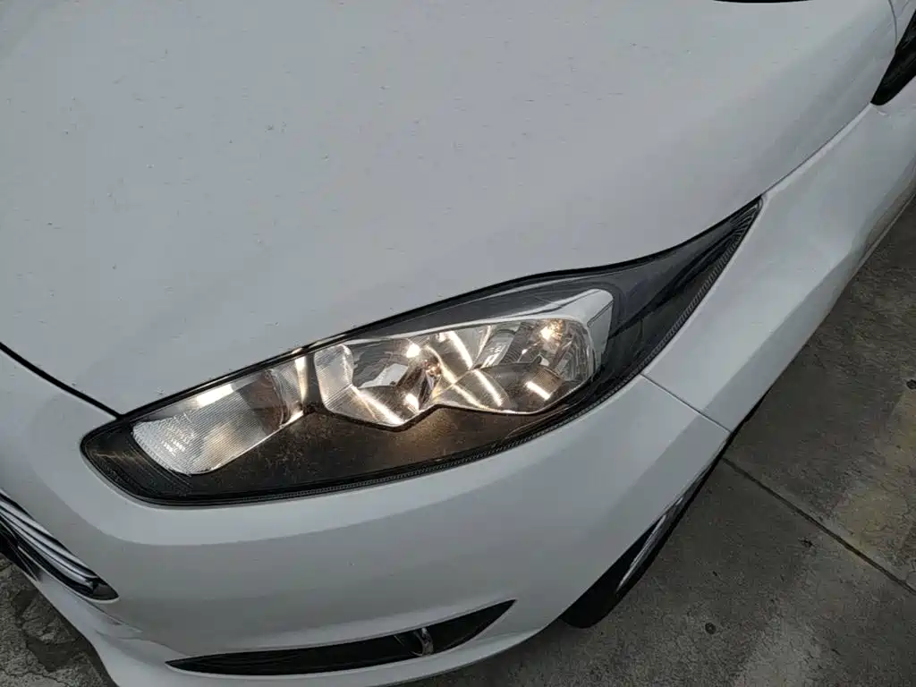 Ford Fiesta 2015 2013 Hatchback 1.5L Automatic Fashion