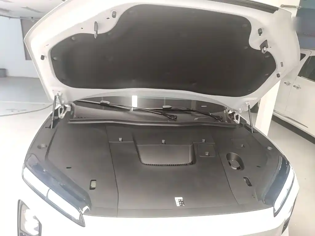 Фото 20 - NIO ES6