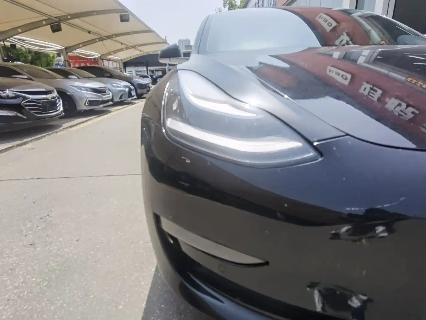 TESLA MODEL 3
