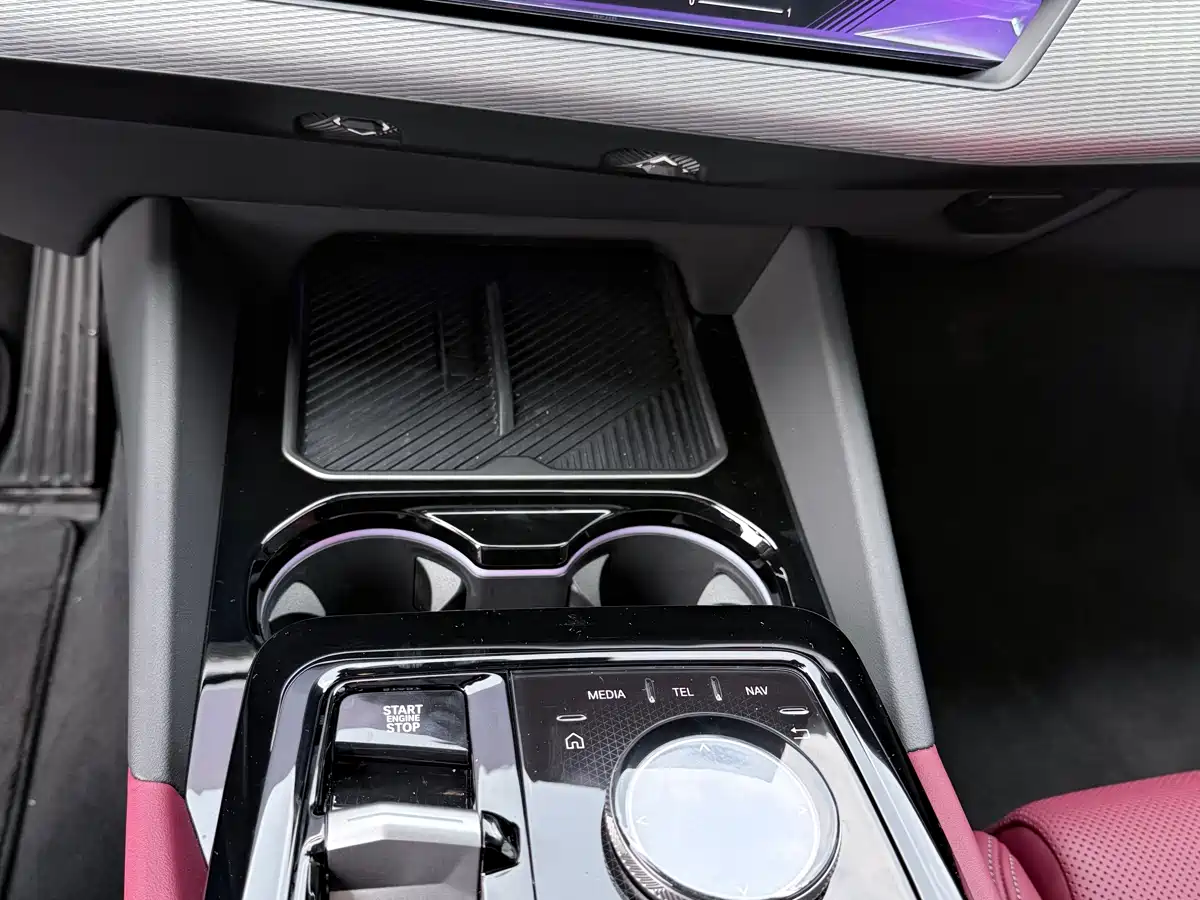 BMW 5 Series (Import) 2024 Model 525i M Sport Package фото 7