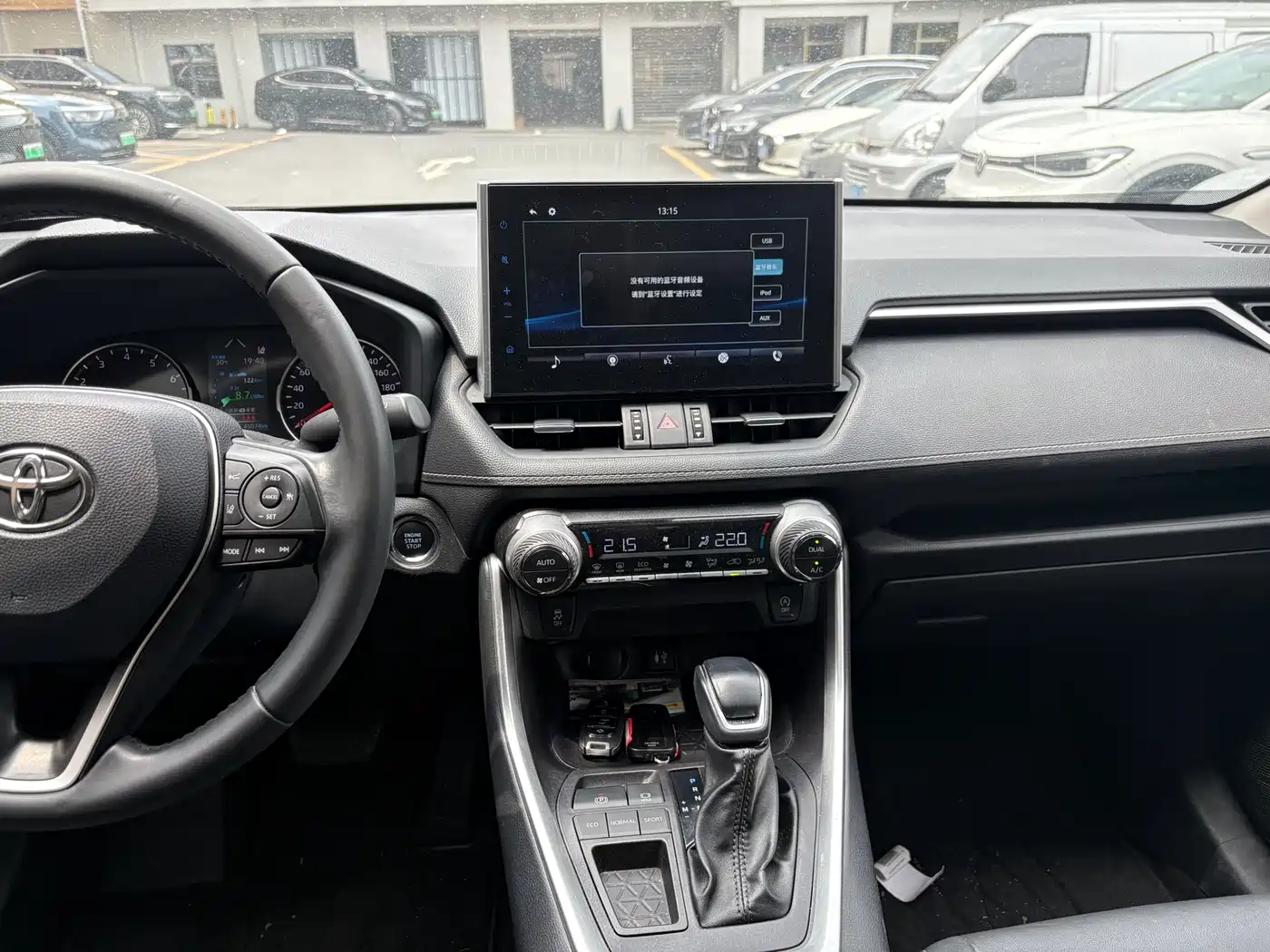 Toyota Wildlander 2022 2.0L CVT FWD Luxury PLUS Edition фото 11