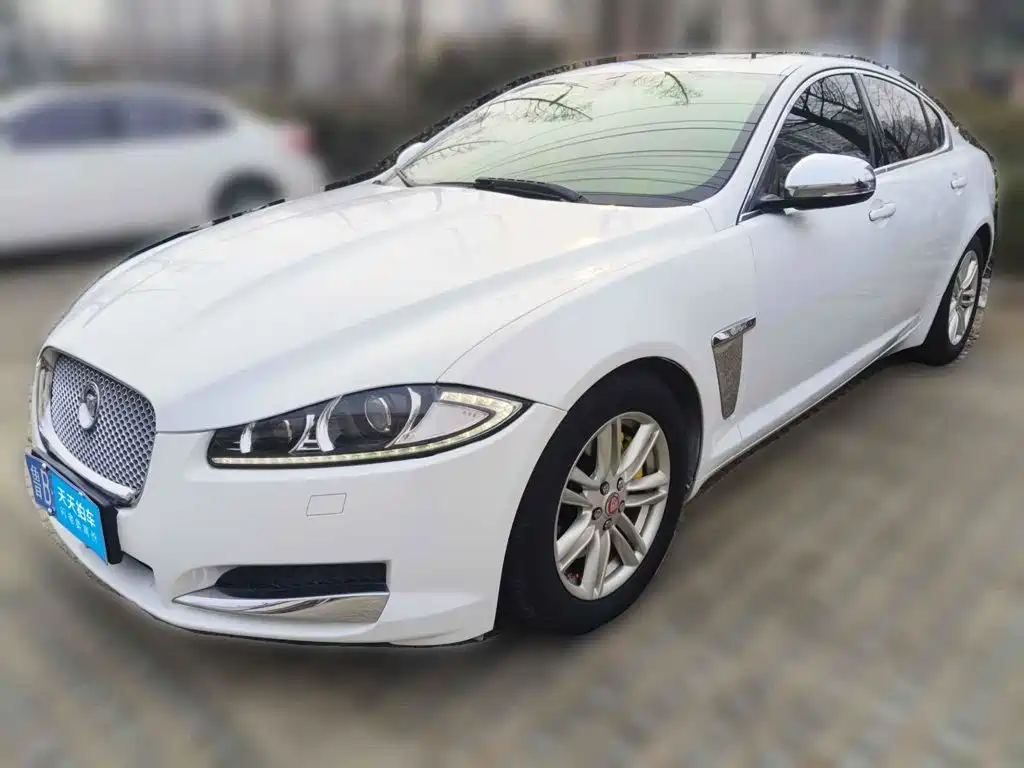 Jaguar XF 2013 2013 XF 2.0T Elegance Edition