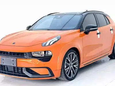 Lynk & Co 02