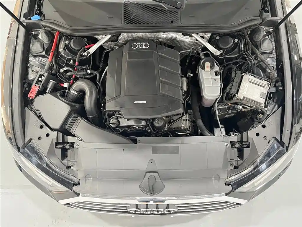 Audi A6L 2019 40 TFSI Luxury Elegance фото 12