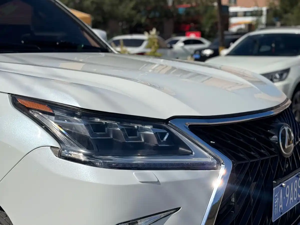 Lexus LX 2011 2009 570