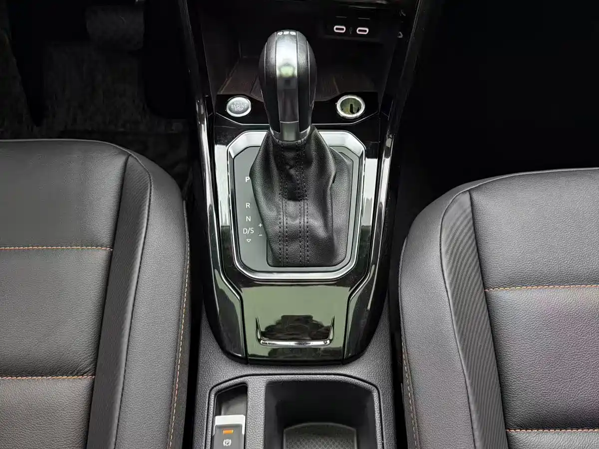 Volkswagen T-ROC 2021 280TSI DSG 2WD Comfort Connected фото 20