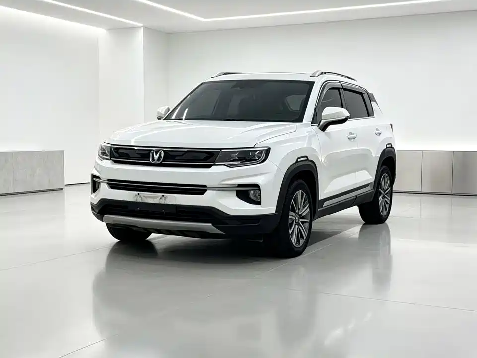 Changan CS35 PLUS 2018 2018 1.6L Manual Cool Connect China V