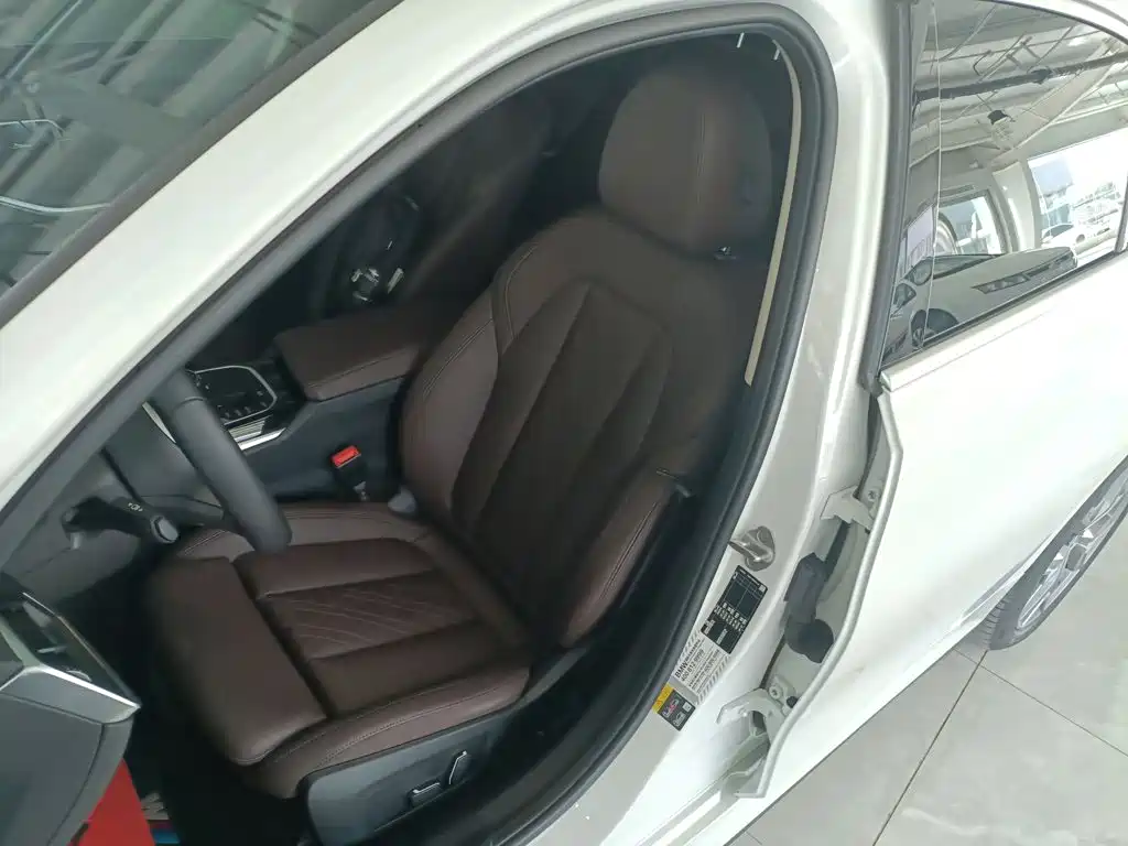 Фото 11 - BMW i3