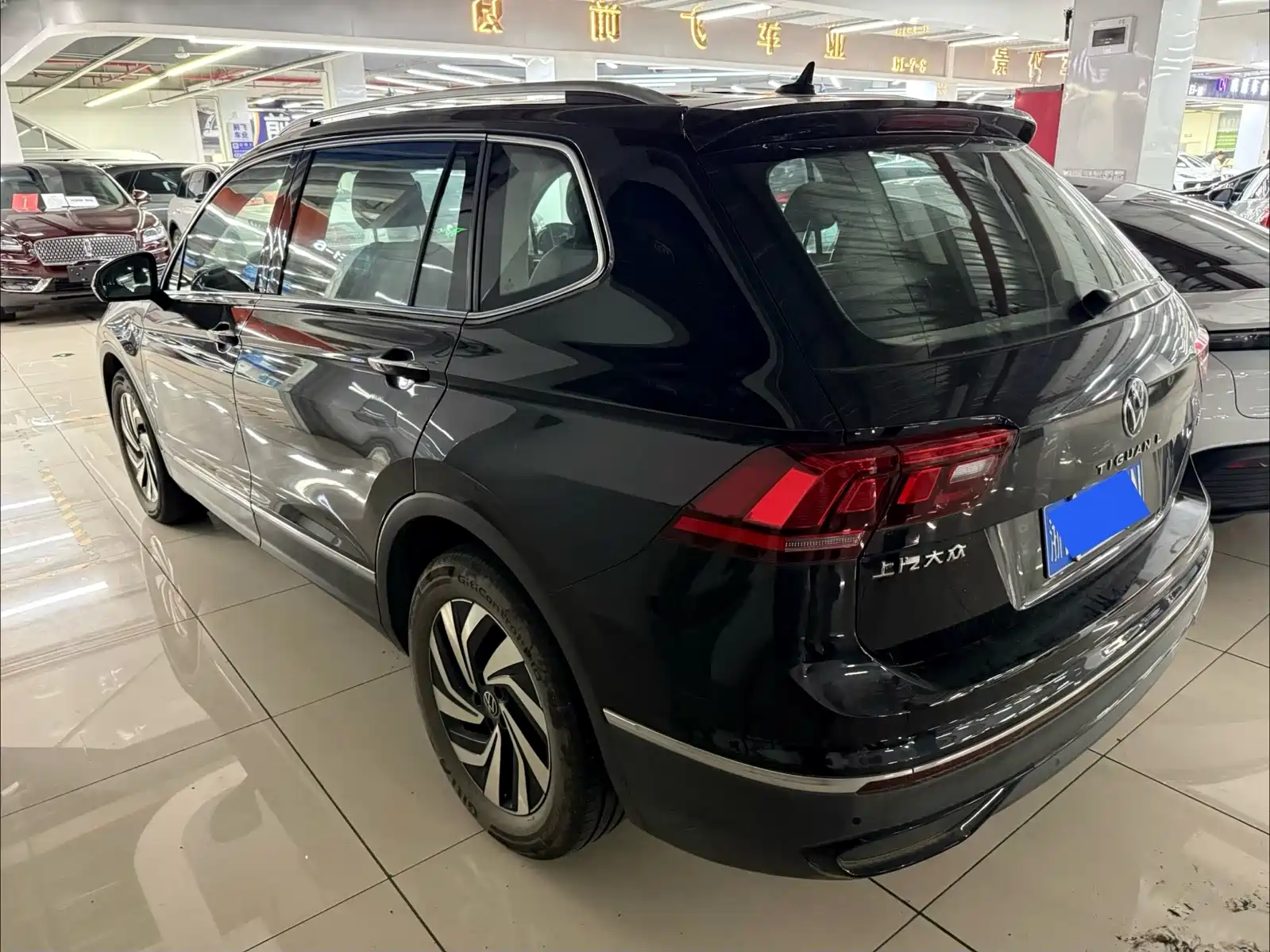 Фото 12 - Volkswagen Tiguan L