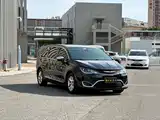 Фото 3 - Chrysler Pacifica