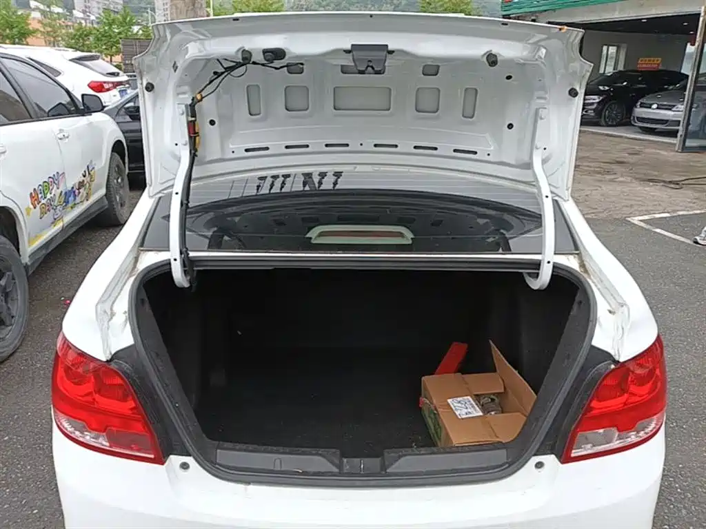 Chevrolet Sail 2015 Sail 3 1.3L Manual Cozy Edition фото 19