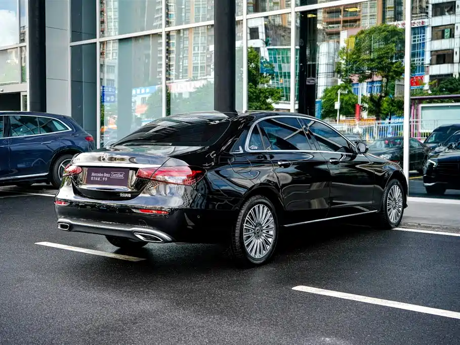 Mercedes-Benz E-Class 2022 E 300 L Luxury фото 15