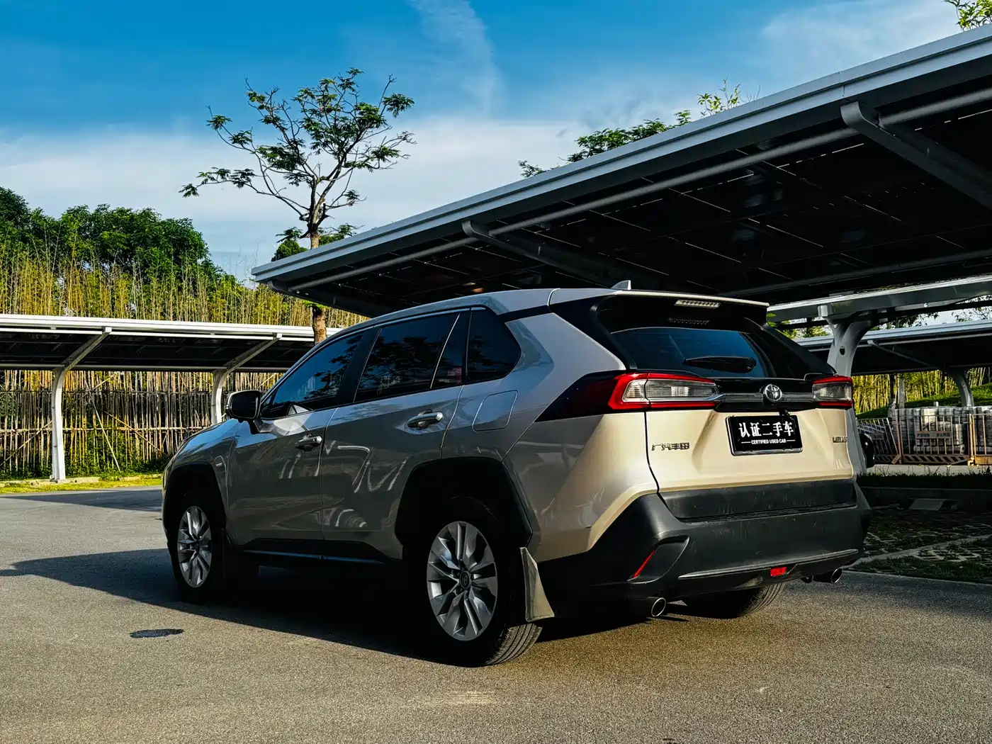 Toyota Wildlander 2022 2.0L CVT FWD Leading Edition фото 20