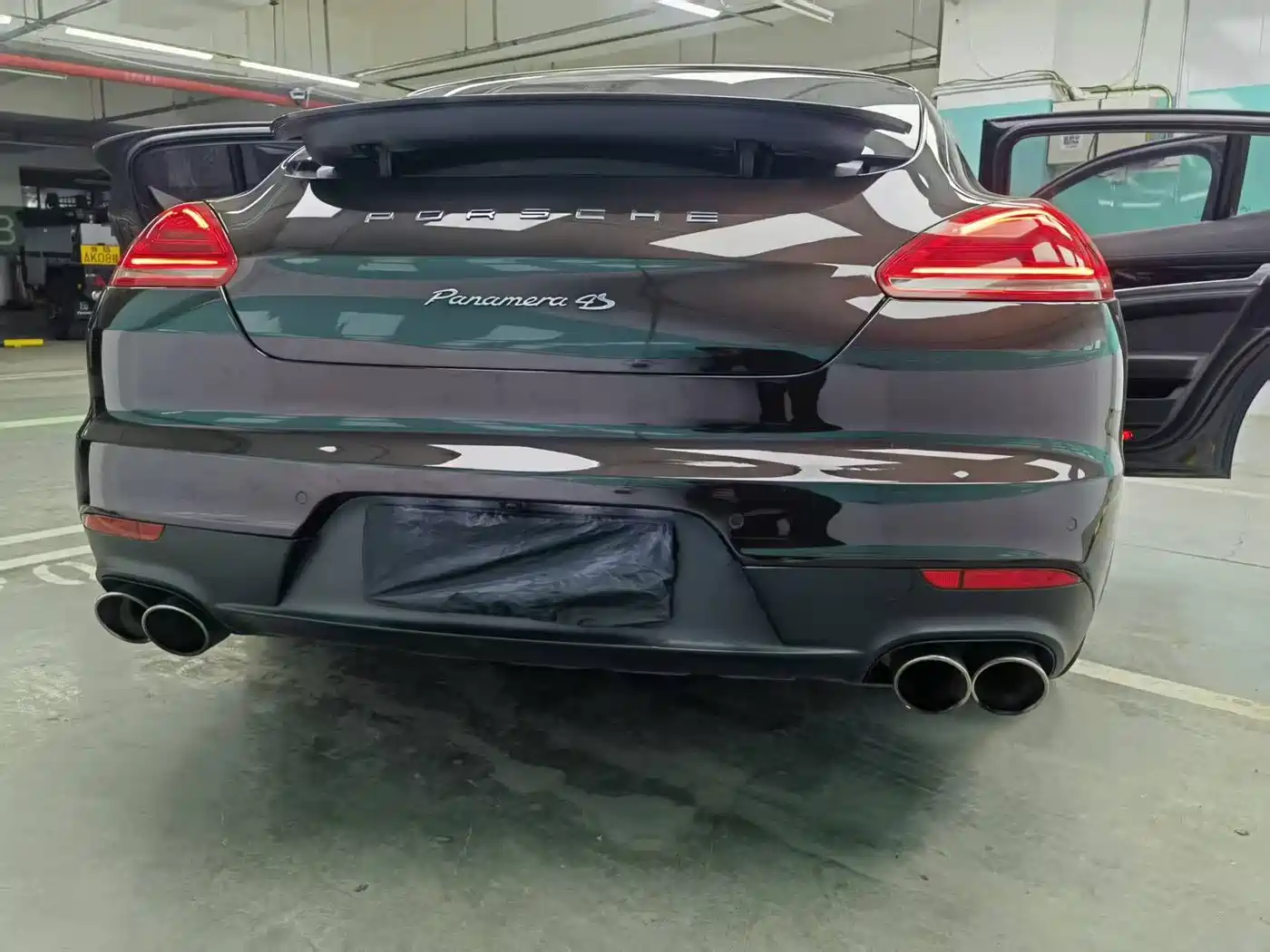 Porsche Panamera 2014 Panamera 4 3.0T фото 8