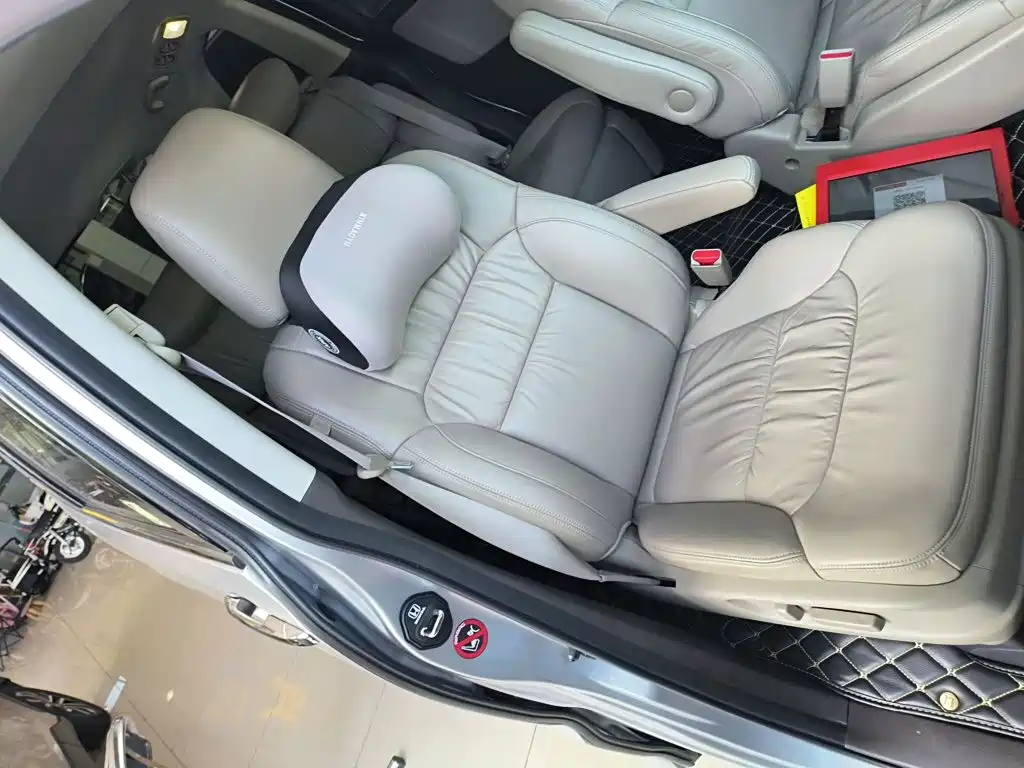 Фото 20 - Honda Odyssey
