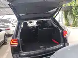 Photo 19 - Volkswagen Teramont
