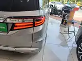 Photo 24 - Honda Odyssey