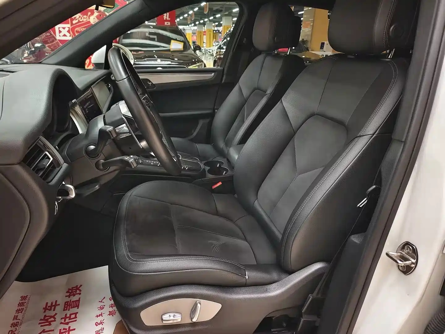 Фото 20 - Porsche Macan
