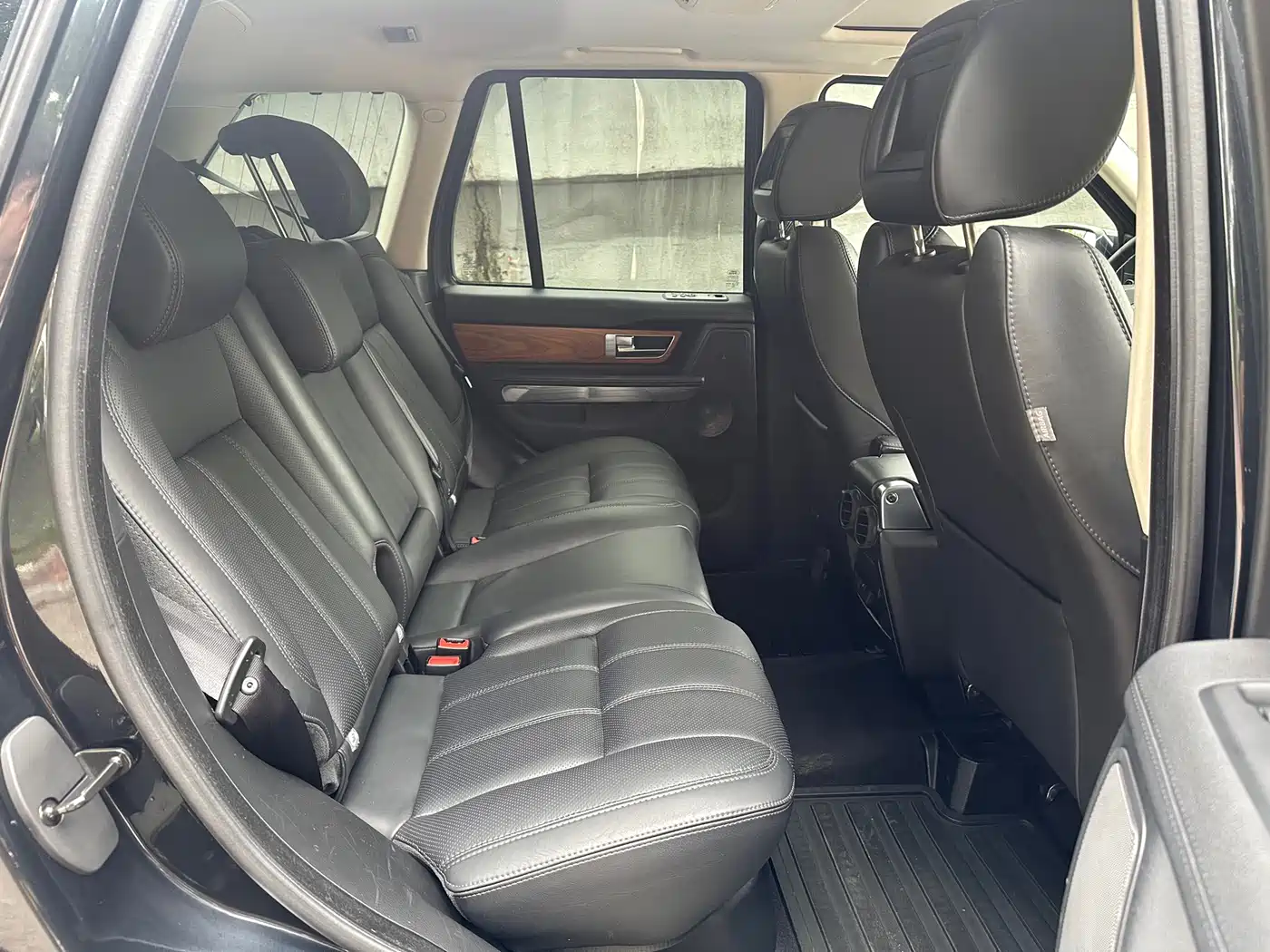 Land Rover Range Rover Sport 2010 5.0 NA V8 HSE фото 14